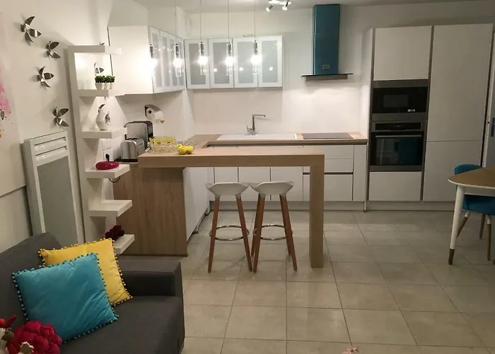 Appartement Riviera Terrasse - Parking Gratuit
