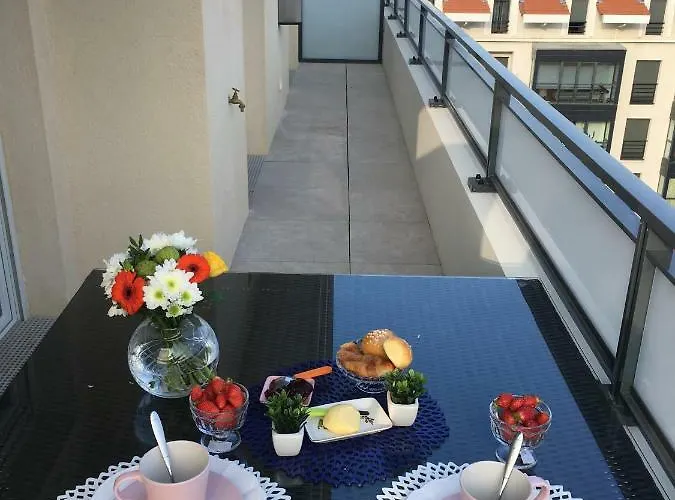 Appartement Riviera Terrasse - Parking Gratuit